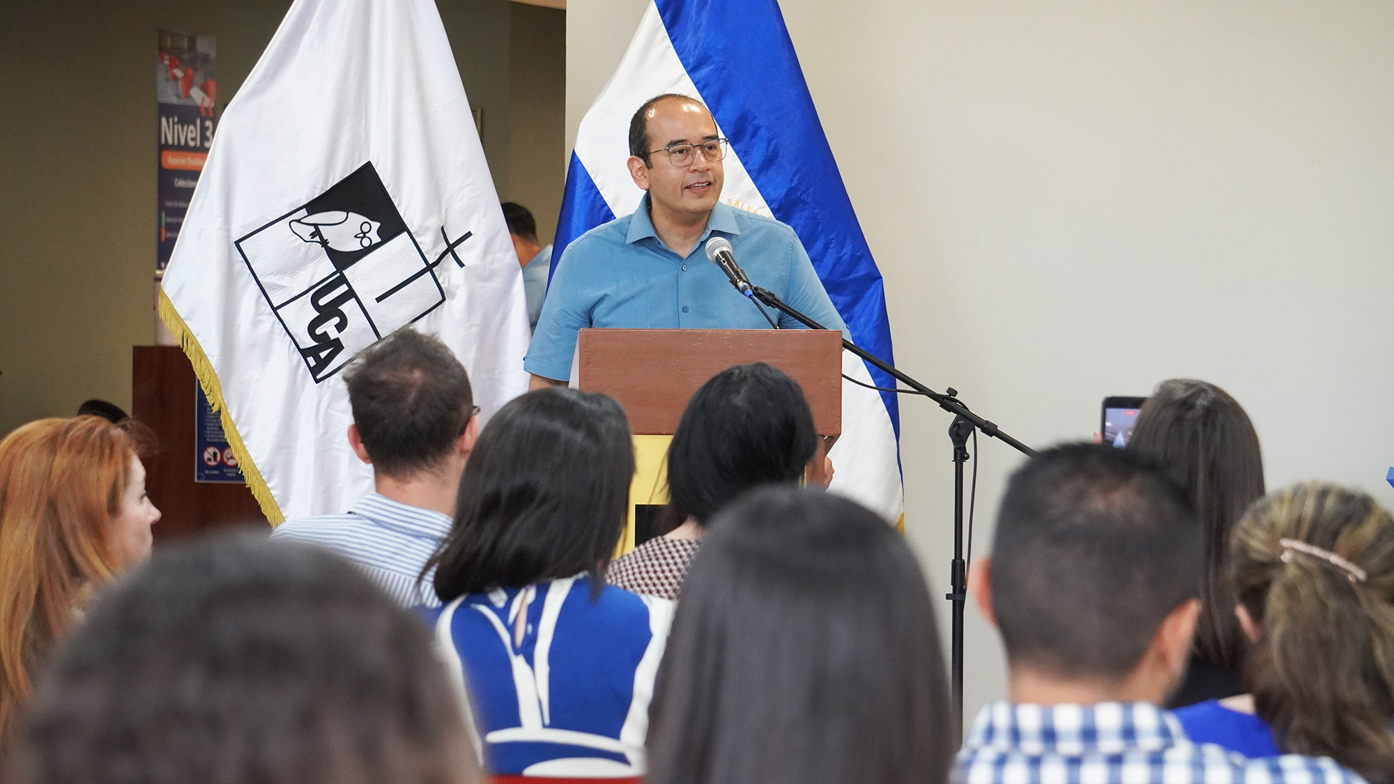 Entrega de reconocimientos. Fotografía: Dirección de Comunicaciones.